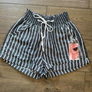 Linen stripe shorts